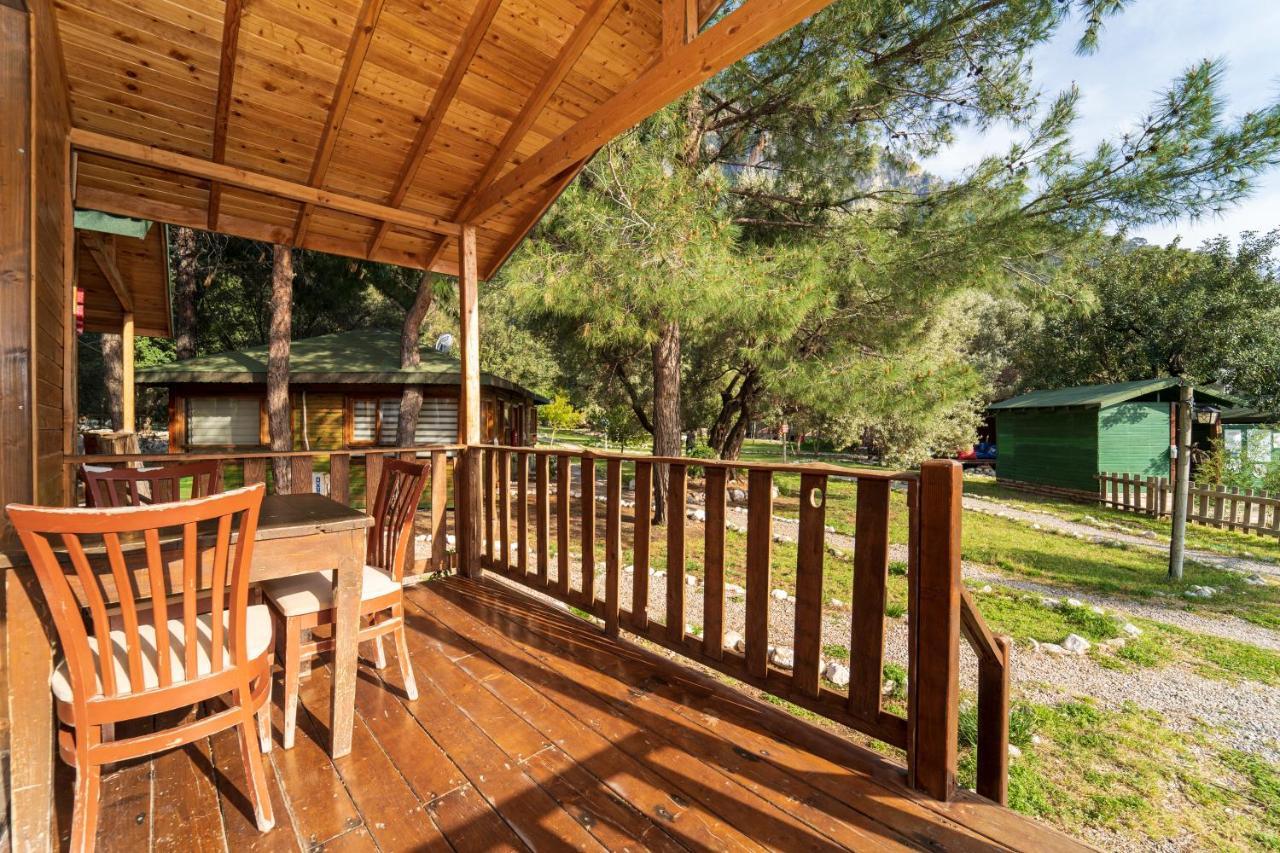 Sea Valley Lodge Фаралия Екстериор снимка