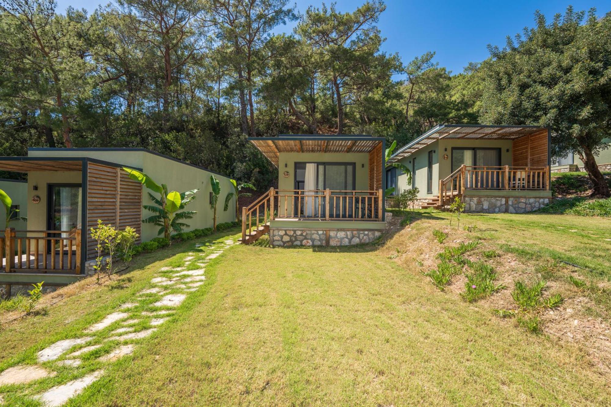 Sea Valley Lodge Фаралия Екстериор снимка